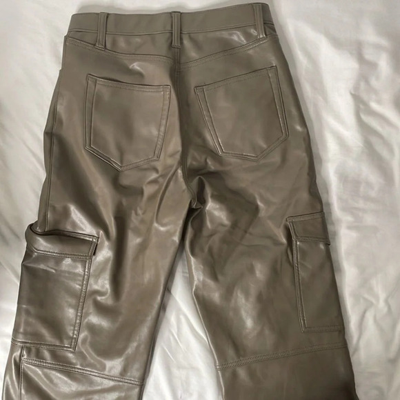 Abercrombie & Fitch Cargo Vegan Leather 90s Relaxed Jean High Rise size 6 curve - Picture 10 of 11